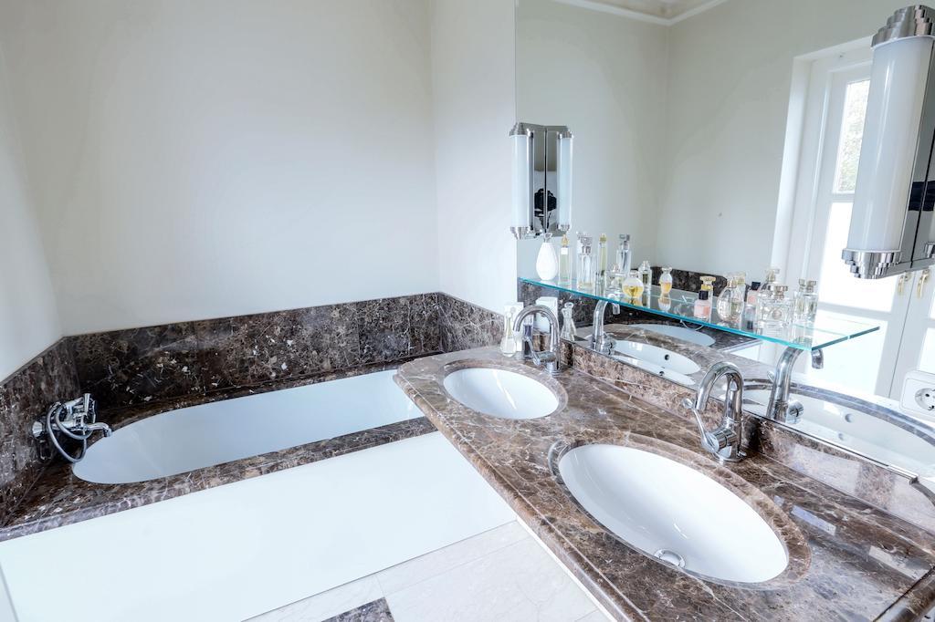 Villa Charlotte Bergen Room photo