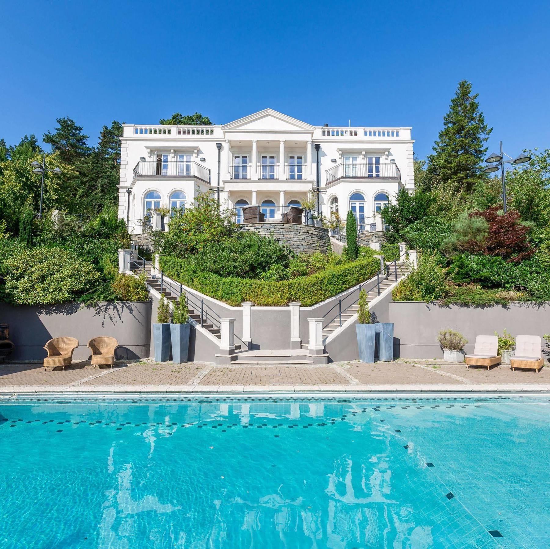 Villa Charlotte Bergen Exterior photo